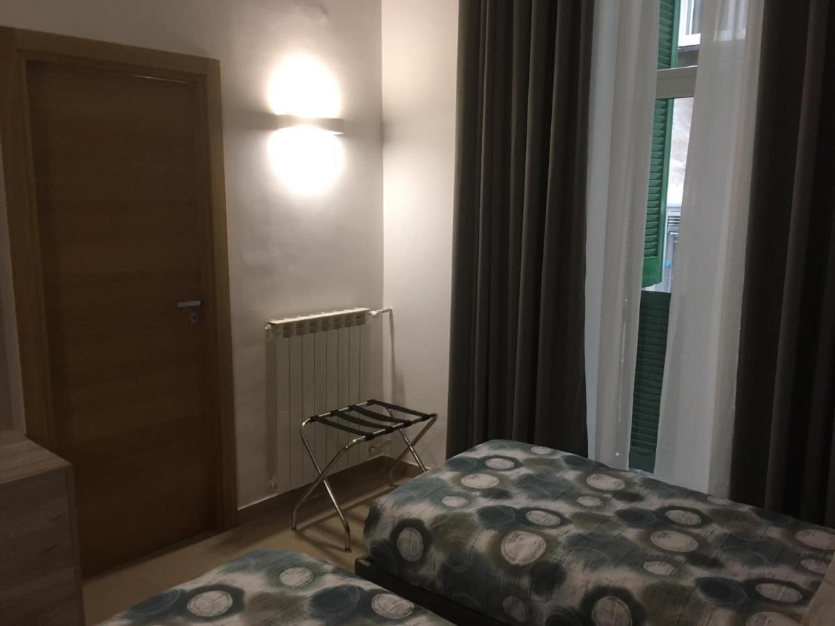 4Stanze Otel Napoli Dış mekan fotoğraf